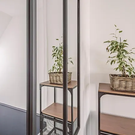 Place D'erlon 65 - Duplex Avec 4 Chambres Apartment *