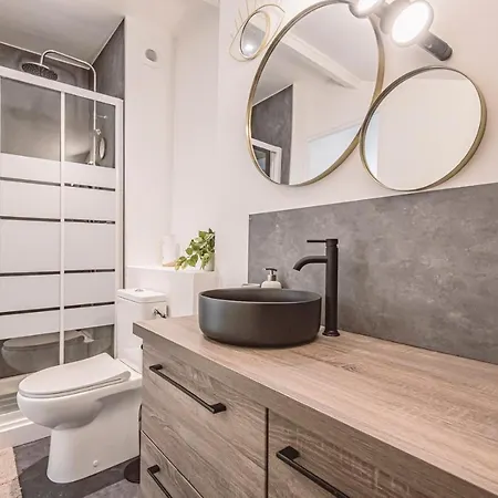Place D'erlon 65 - Duplex Avec 4 Chambres Apartment