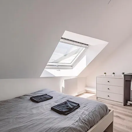 Place D'erlon 65 - Duplex Avec 4 Chambres Reims
